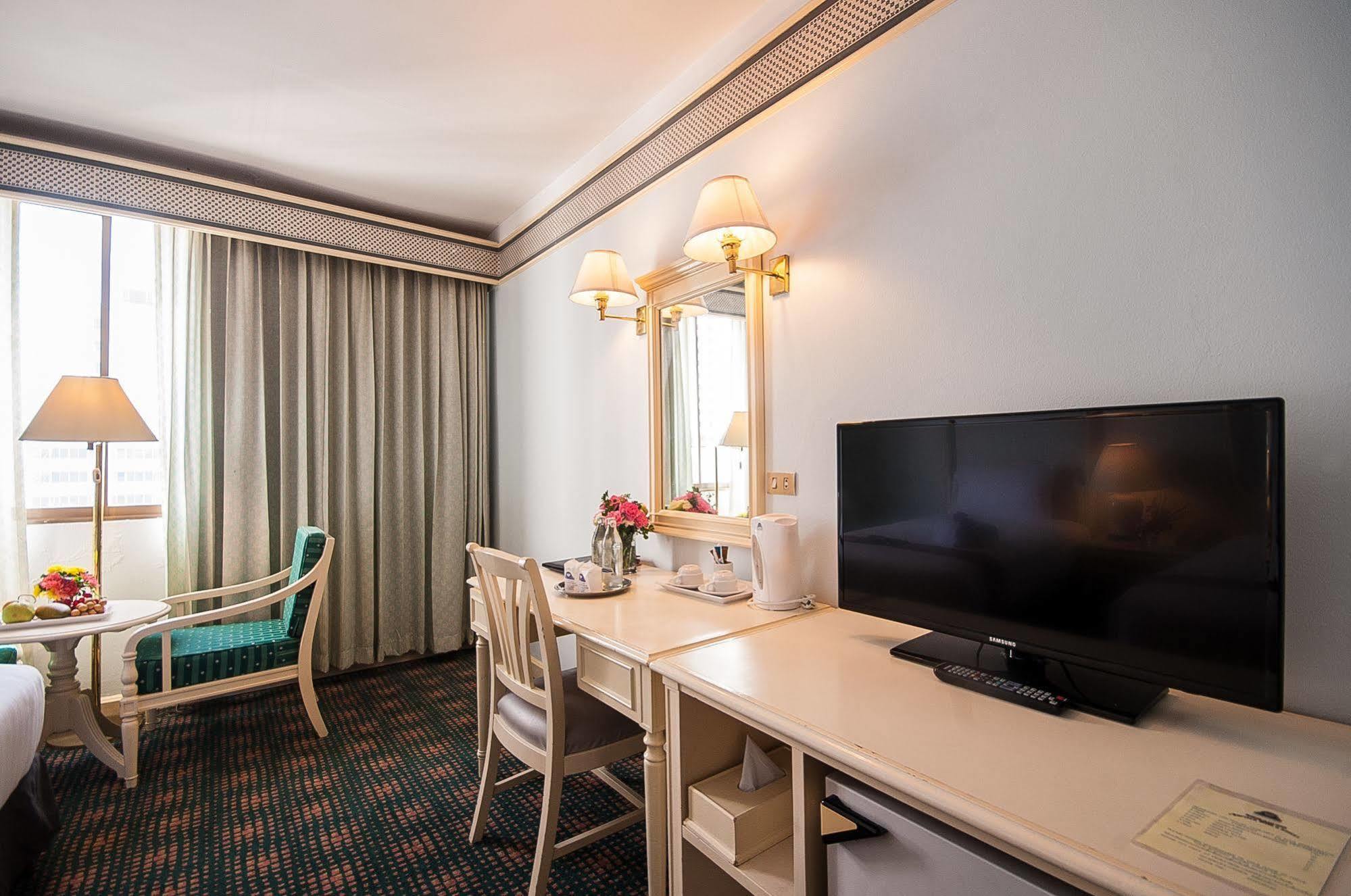 Diamond Plaza Hotel Хатъяй Экстерьер фото